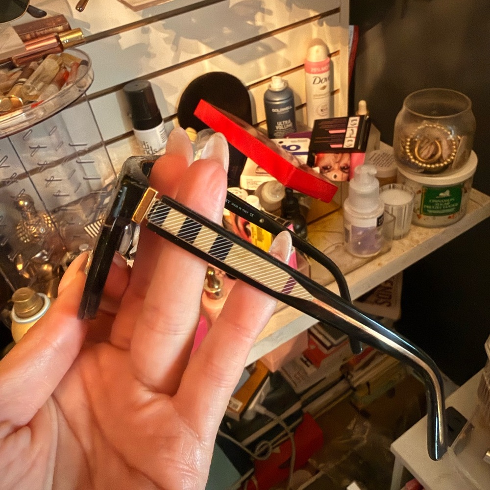 Burberry Black Men’s Glasses with Cream and Tan Striped Temple